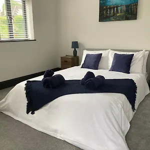 Little Elm - Luxury From Home, Free Parking, 30-40 Mins Walk From Centre Bath